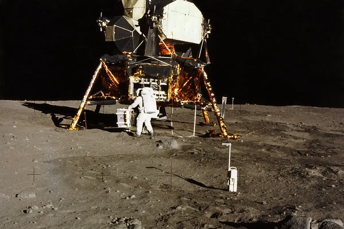 El error de cálculo que casi le cuesta a la humanidad perder la Luna