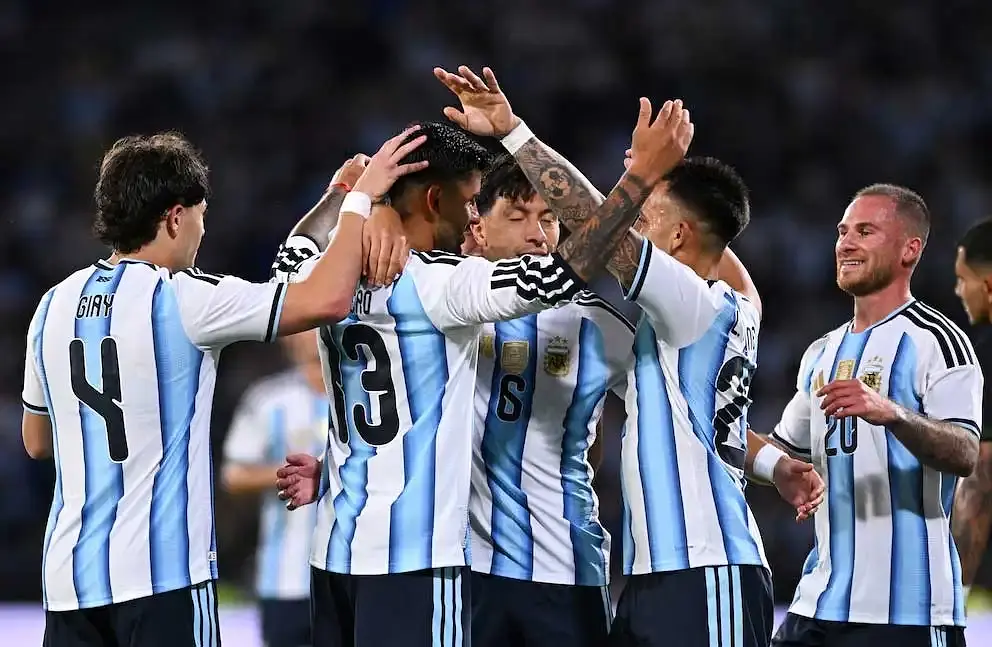 Sin Messi, con el Cuti de capitán y una lluvia de goles: Argentina aplastó 4-0 a Bolivia en su regreso tras el Mundial