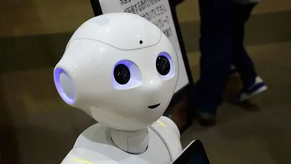 Japón quiere tener 10 millones de robots con inteligencia artificial en 2040 para "salvar" su economía